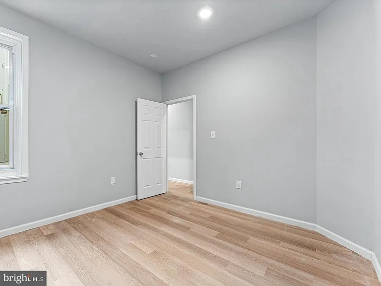 1511 N 54th St — Photo 11