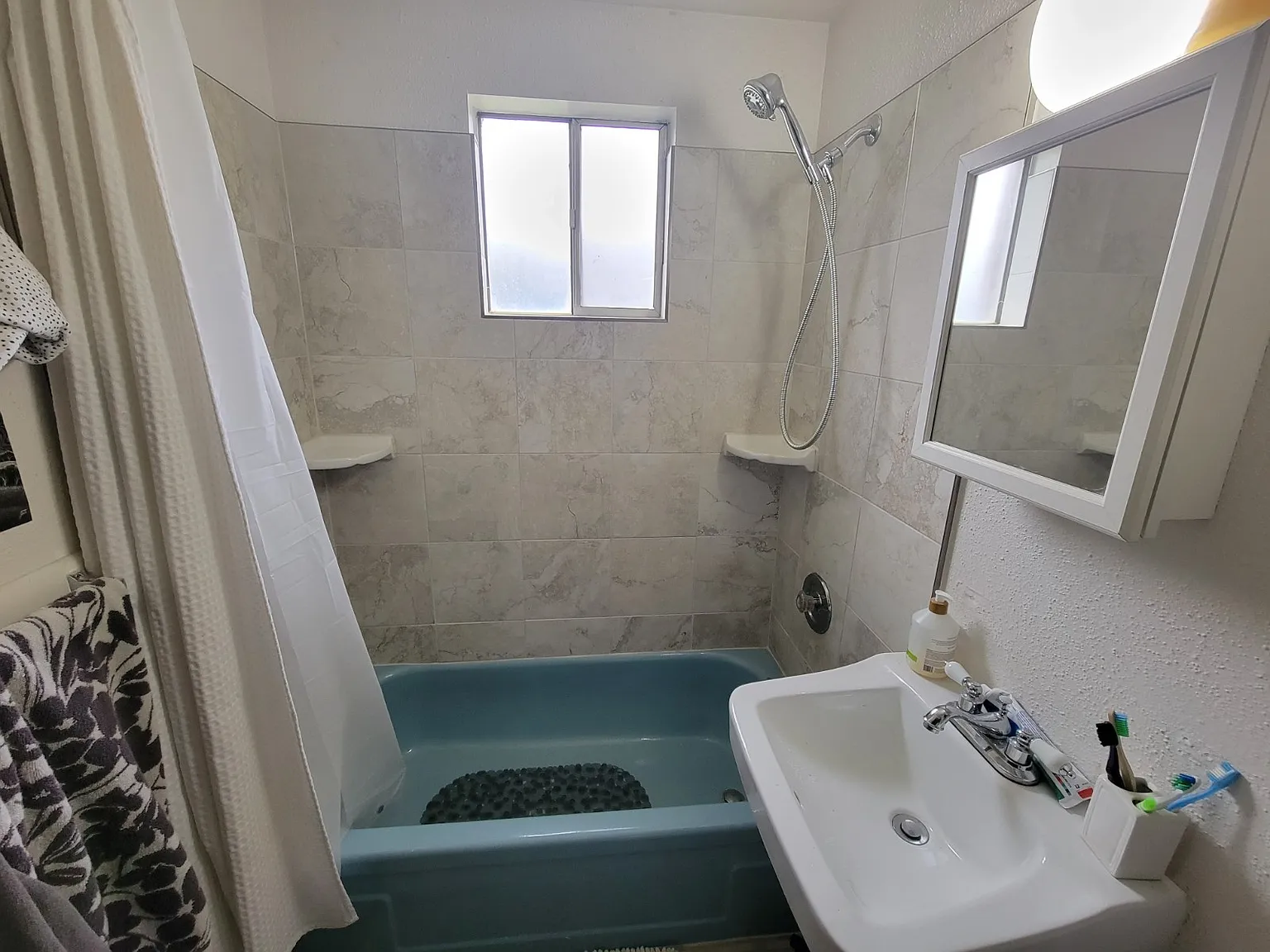 1 bed, 550 sqft, $1,100 — Photo 3