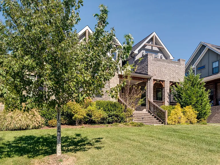 118 Cheekwood Ter — Photo 2