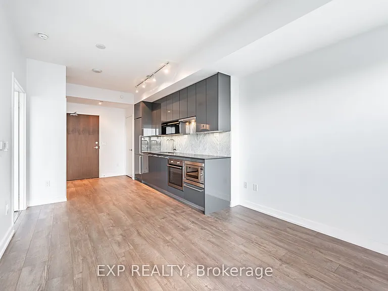 115 McMahon Dr #206 — Photo 15