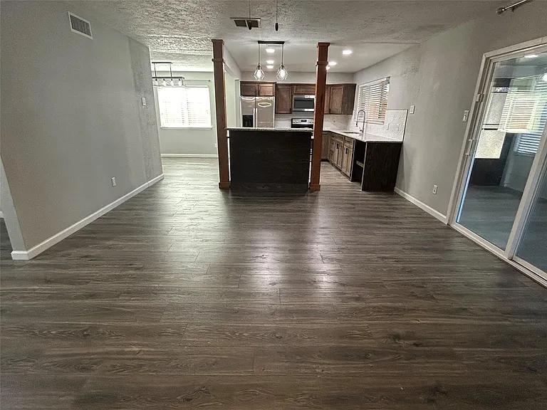 8523 Riverside Walk Ln — Photo 4