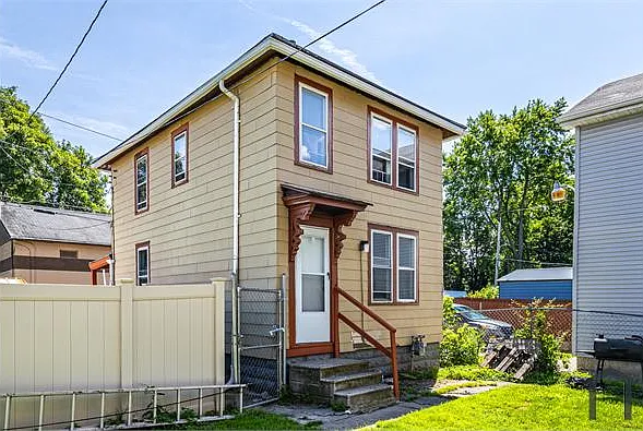 279 Adams St #C — Photo 12