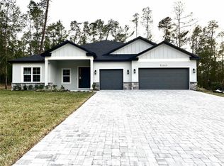 43 Village Center Dr, Homosassa, FL 34446