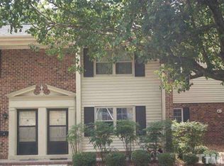 1002 Willow Dr APT 4, Chapel Hill, NC 27514