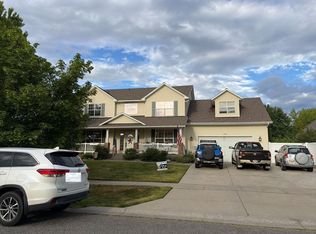 7924 N Carrington Ln, Coeur D Alene, ID 83815