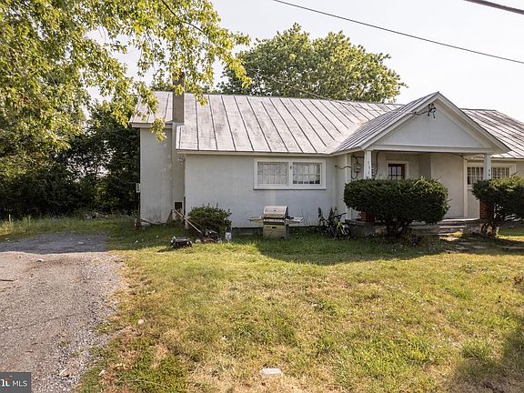 2nd image of 751/761 Old Charles Town Rd