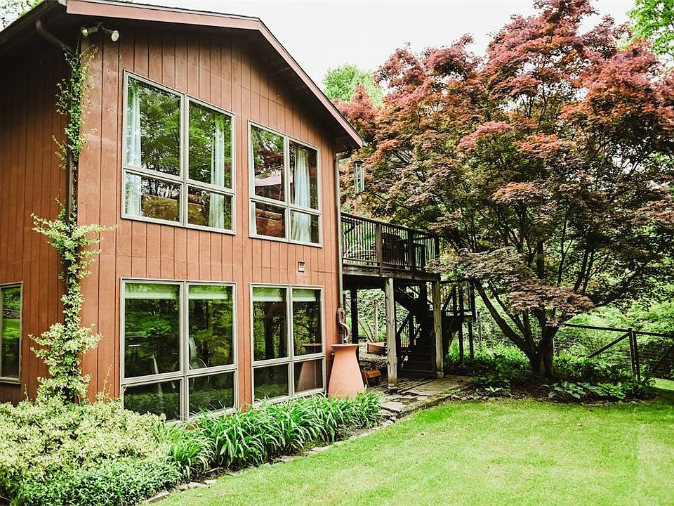 洋書 Houses of the Century 73 Bacon Rd, Old Westbury, NY 11568 | Zillow