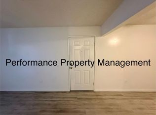 Crest View Apartments, Bakersfield, CA 93308
