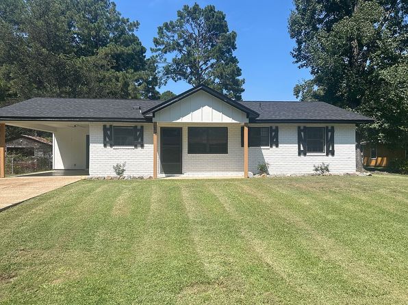 1107 Dogwood Dr