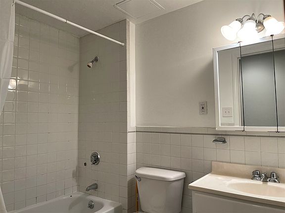 2nd image of 108 Jersey St A Boston Ma 02215 #F