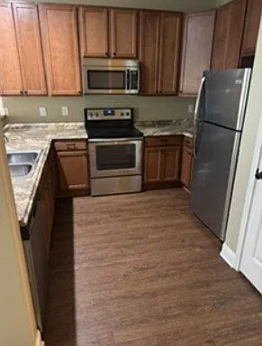 4 bed, 2.0 bath, 1188 sqft, $1,500 — Photo 2