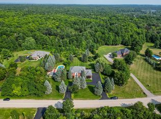 8 Deer Run Cres, Halton Hills, ON L7J2L7