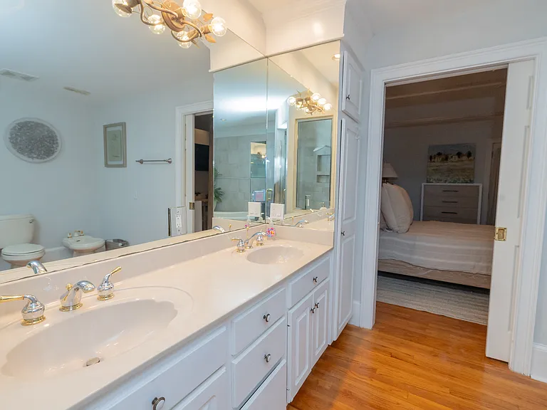 944 Lakeview Dr — Photo 31