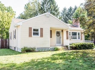 3 Cedarwood Ln, Rowley, MA 01969