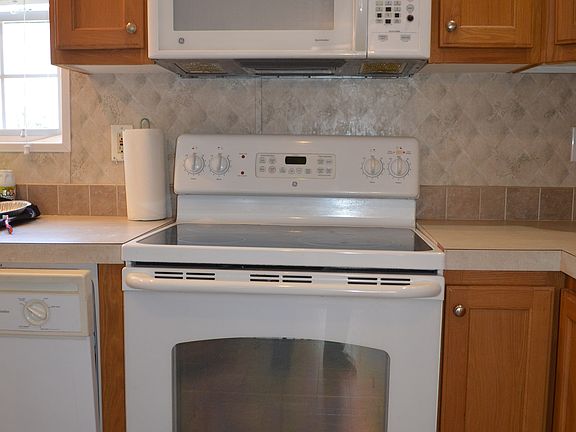 4th image of 3225 Haney Dr