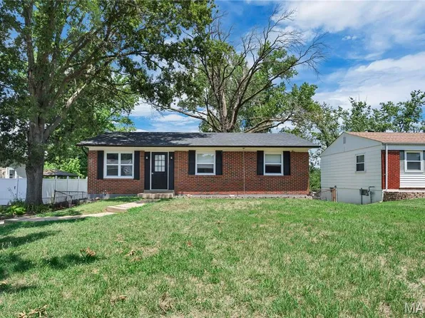 139 E Marseille Dr, Saint Louis, MO 63129