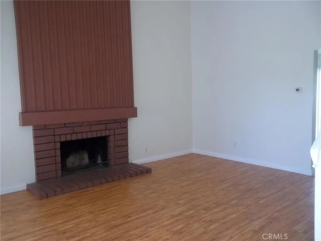 4 bed, 1289 sqft, $3,900 — Photo 4