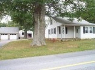 9526 Gilbert Rd, Chambersburg, PA 17202