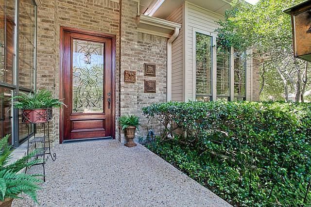 1st image of 4404 Country Brook Dr