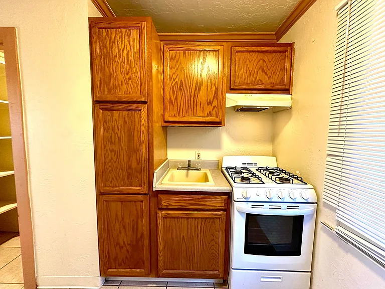 Studio and 1 Bedrooms in this Stunning Community! — Photo 22