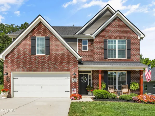 4875 Masters Dr, Maryville, TN 37801