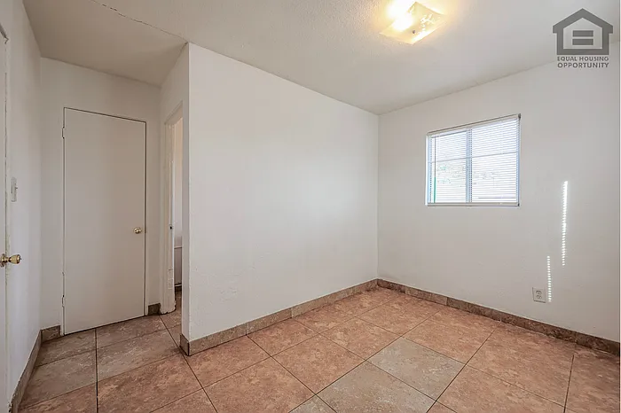 3601 W Melvin St #11 — Photo 11