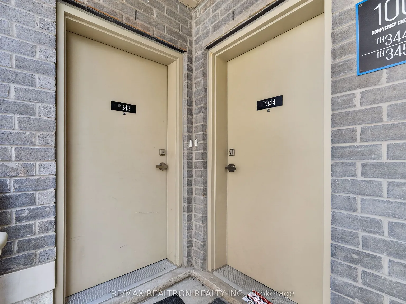 2 bed, $2,800 — Photo 3