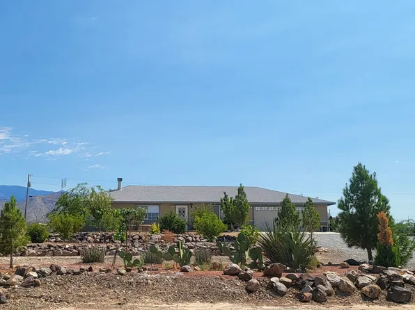 831 David Adam Rd, Pahrump, NV 89048