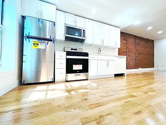 Rented by Corcoran | media 3