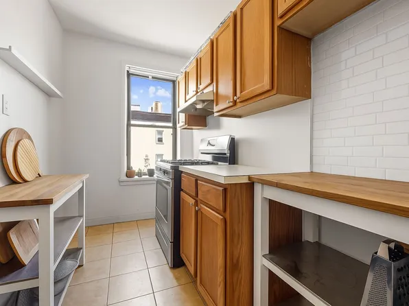 192 Union Street image 20 of 36