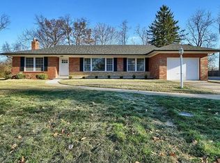 9 Westridge Ct, Saint Louis, MO 63124