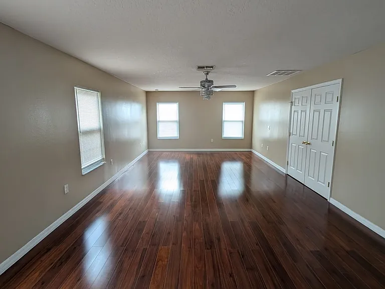 602 Rosselli Blvd — Photo 11