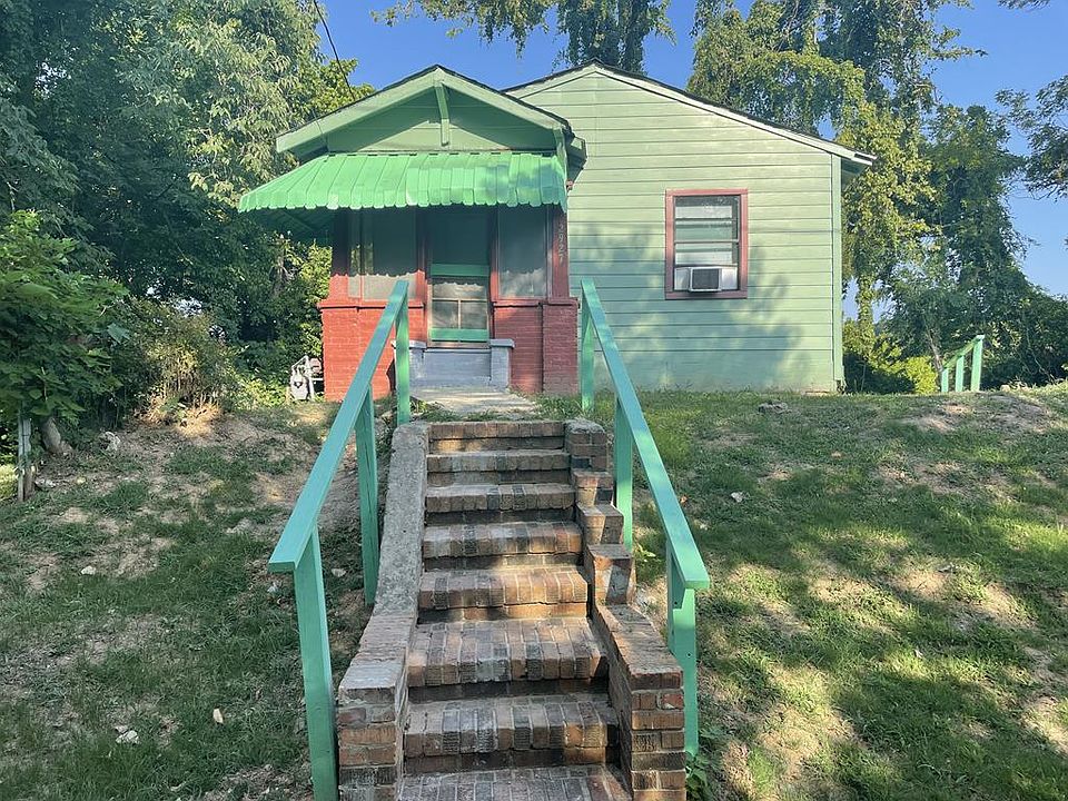 1st image of 2927 Highland Ave
