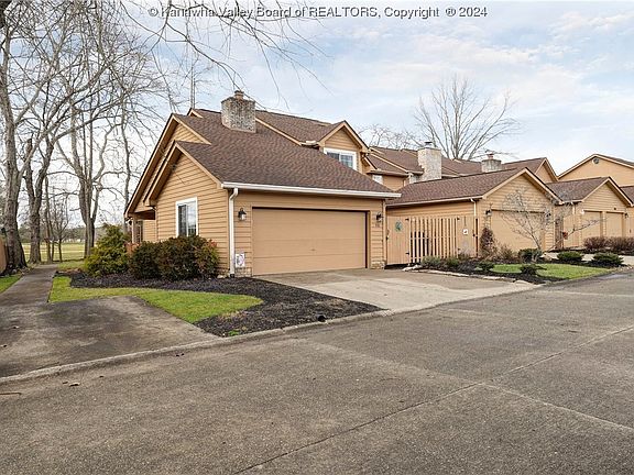 2nd image of 901 Oakbridge Dr