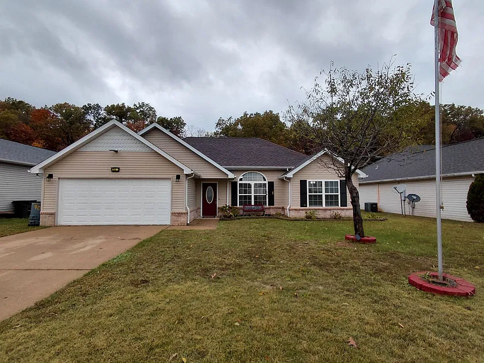 106 Valley Way
