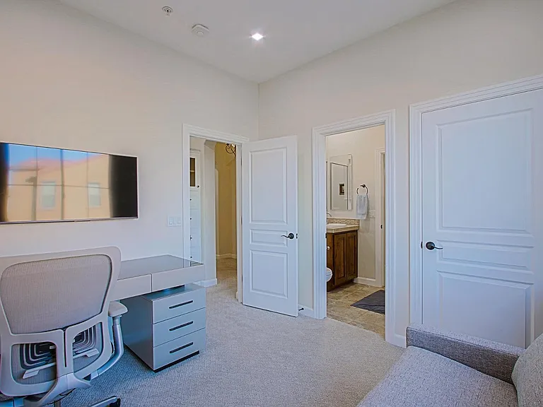 20750 N 87th St #2115 — Photo 36