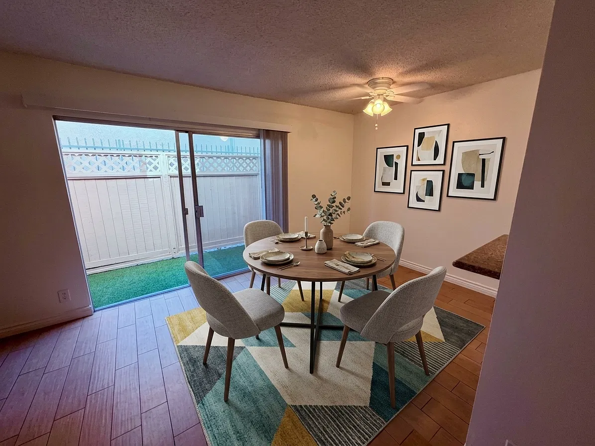 2 bed, 750 sqft, $2,595 — Photo 2