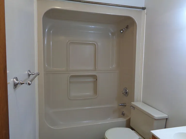 150 Sycamore Cir — Photo 9
