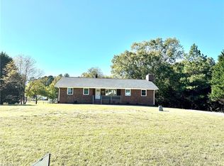 3141 Wagoner Ln, Graham, NC 27253