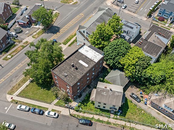 5th image of 305 Parrott Avenue