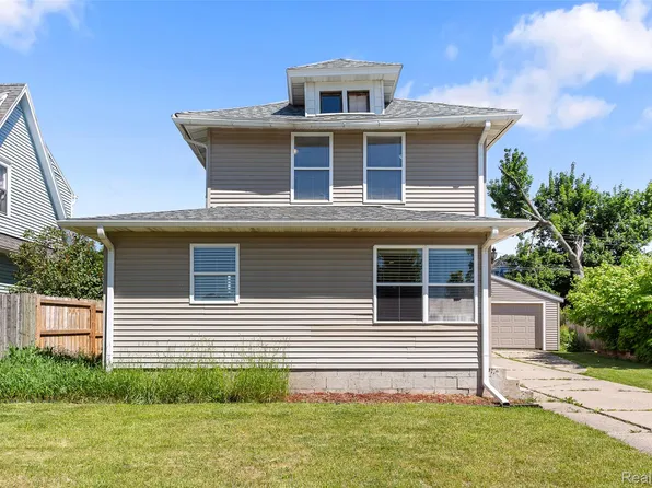 218 W Greenlawn Ave, Lansing, MI 48910