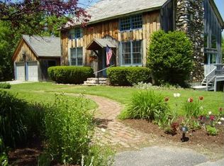 150 Candlewood Dr, Williamstown, MA 01267