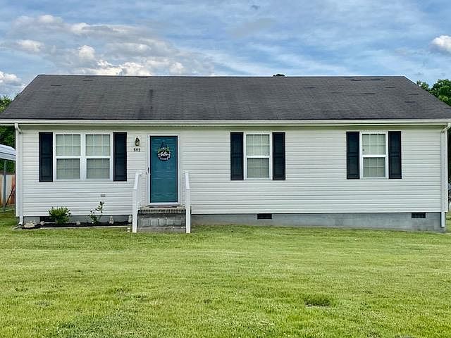 1st image of 502 Turner Ln