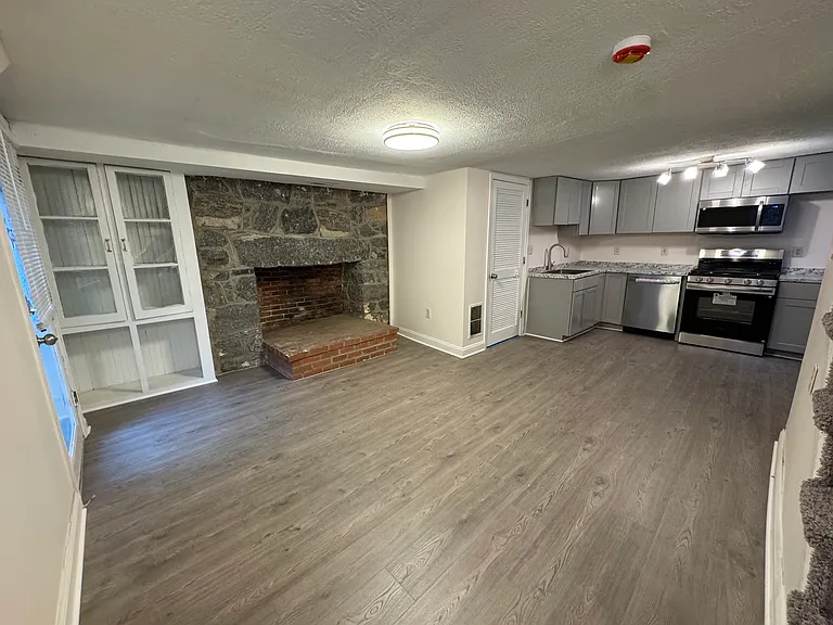 161 Frederick Rd — Photo 3