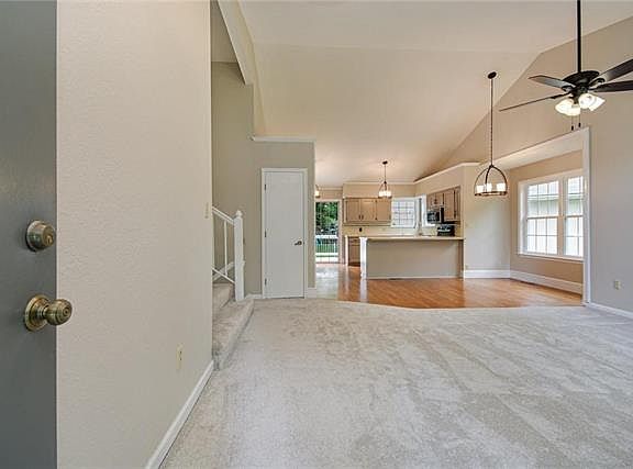 4th image of 501 NW 41st Street Terrace Ct