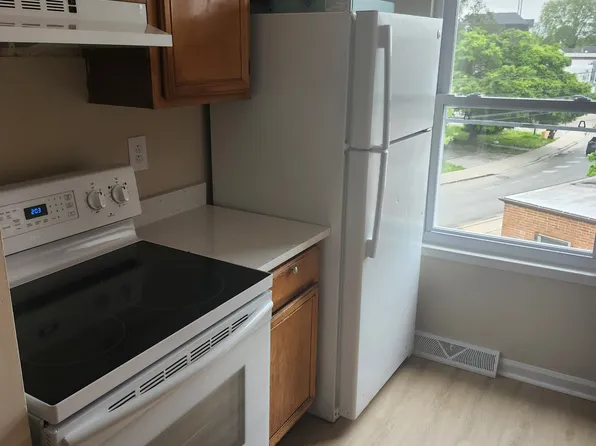 32 N Wycombe Ave APT A, Lansdowne, PA 19050