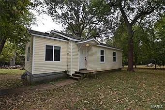 314 W A St photo 1