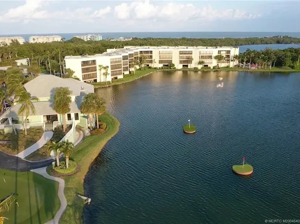 221 NE Plantation Rd, Stuart, FL