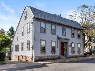 9 State St, Marblehead, MA 01945
