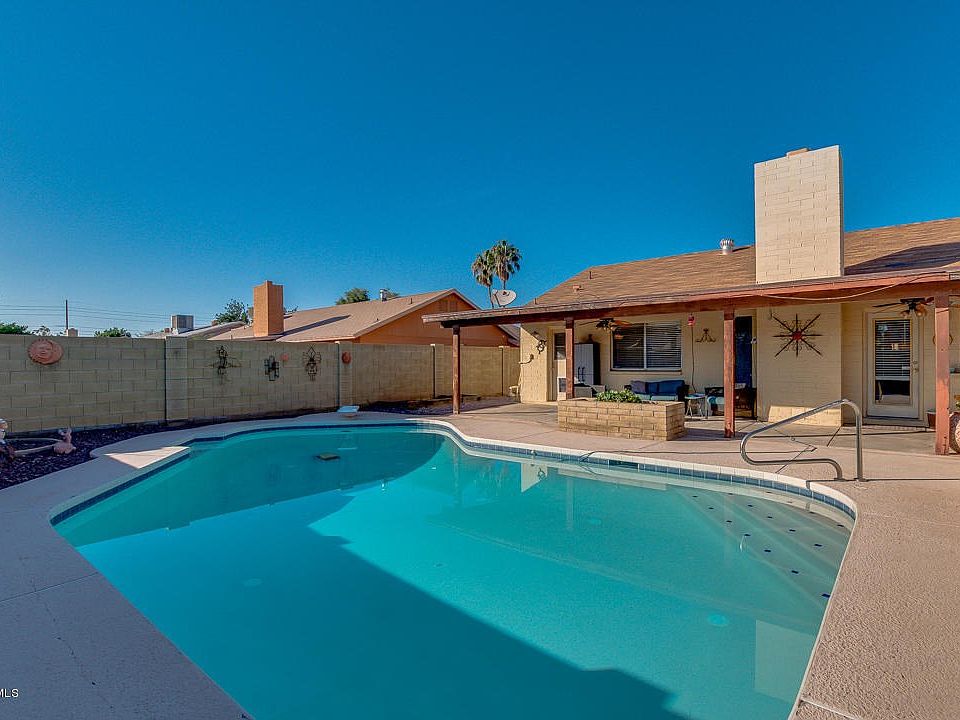 WELCOME TO 3411 W. ST. JOHN!